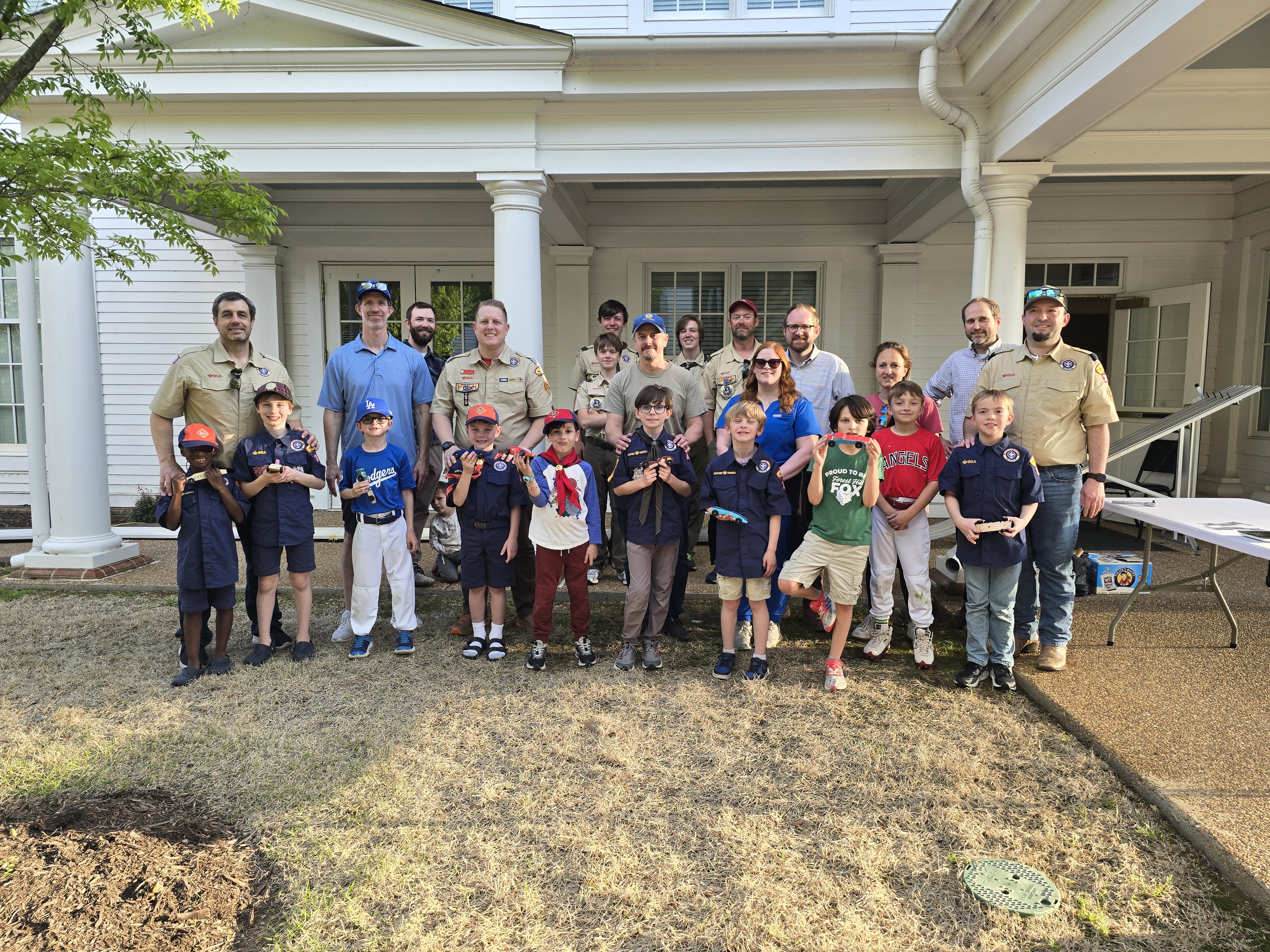 Pack 367 families together